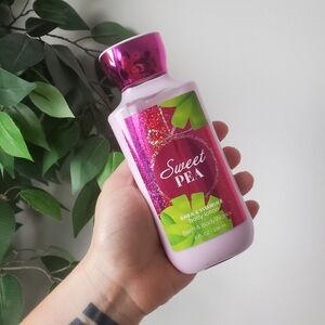 Bath and Body Works Sweet Pea Body Lotion 8 oz